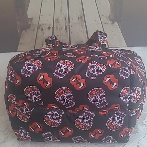 Betsey Johnson Halloween Tote NWT - Picture 3 of 4